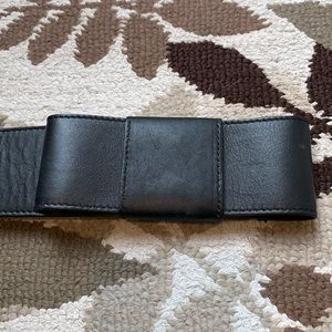 Kate Spade leather bow belt size M